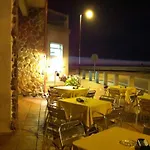 罗姆铺拉丝酒店 2*