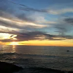 Rompeolas Szálloda Baiona