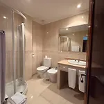 Rompeolas Szálloda Baiona