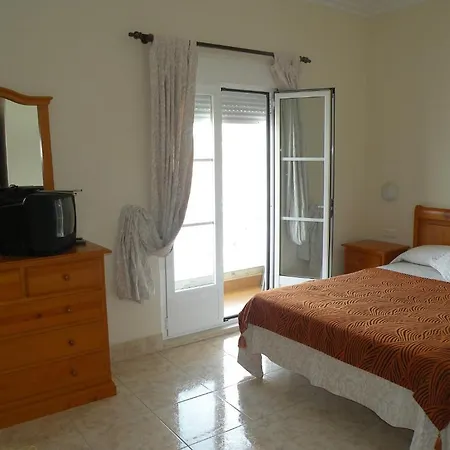 Rompeolas Hotel 2*