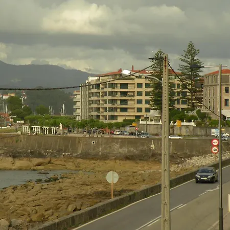 Rompeolas Hotel Baiona