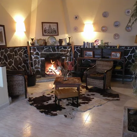 Rompeolas Hotel