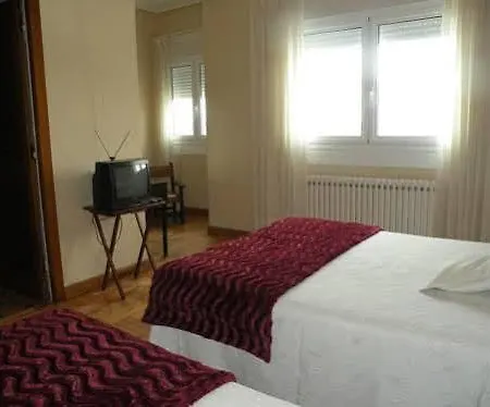Hotel Rompeolas