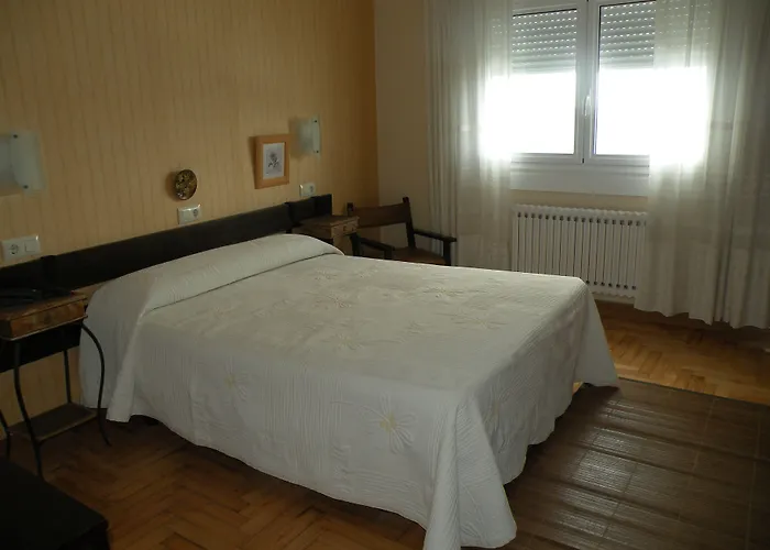 Rompeolas Otel