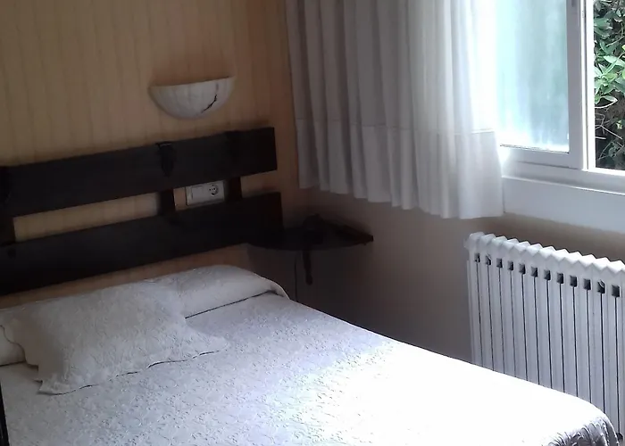 Rompeolas Otel 2*