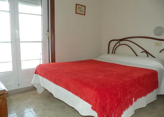 Hotel Rompeolas Baiona