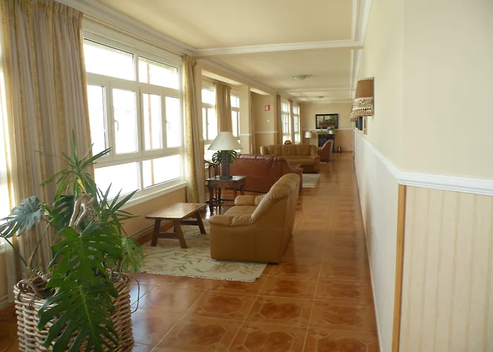 Hotel Rompeolas