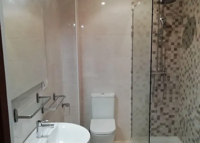 Rompeolas بايونا